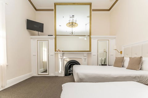 Seawall Apartments - Accommodation Rockhampton 5