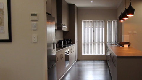 Casavino Luxury Villa - Accommodation Rockhampton 30