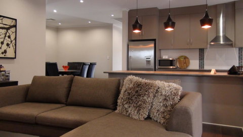 Casavino Luxury Villa - Accommodation Rockhampton 27