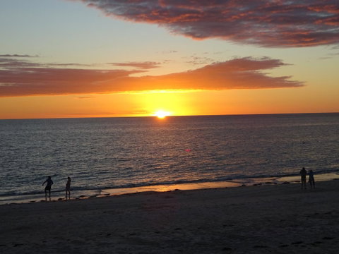 Selene Holiday Apartment @West Beach - Accommodation Rockhampton 10