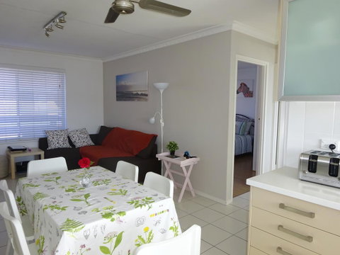 Selene Holiday Apartment @West Beach - Accommodation Rockhampton 0