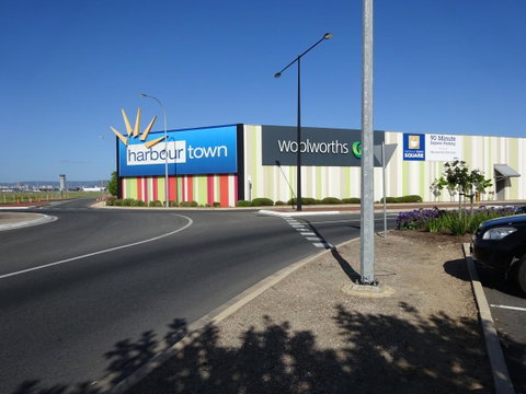 Selene Holiday Apartment @West Beach - Accommodation Rockhampton 32