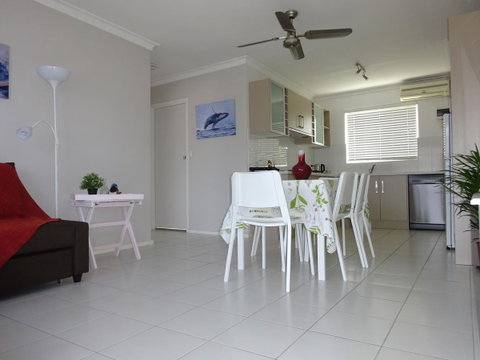 Selene Holiday Apartment @West Beach - Accommodation Rockhampton 1