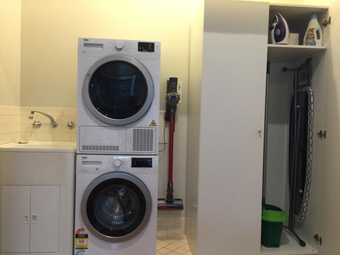 8 Osborne - Accommodation Rockhampton 20