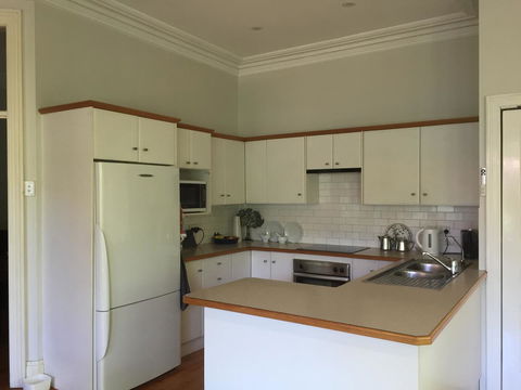 8 Osborne - Accommodation Rockhampton 15