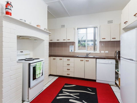 Wyvern - Accommodation Rockhampton 2