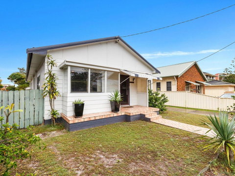 Wyvern - Accommodation Rockhampton 0