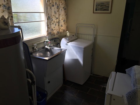 Lavender Cottage B&B - Accommodation Rockhampton 2