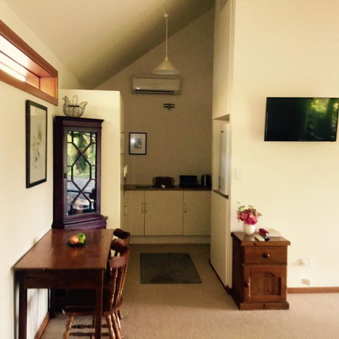 STUDIO ECHUNGA Adelaide Hills - Accommodation Rockhampton 9