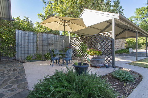 Stoneleigh Cottage Bed And Breakfast - Accommodation Rockhampton 14