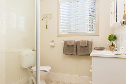 Stoneleigh Cottage Bed And Breakfast - Accommodation Rockhampton 5