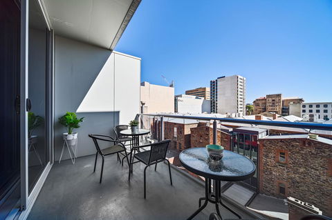 York Apartments - Accommodation Rockhampton 12