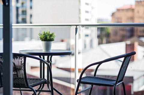 York Apartments - Accommodation Rockhampton 5