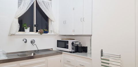 Unit In Marion - Accommodation Rockhampton 7