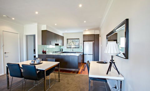 Adelaide DressCircle Apartments - Archer Street - Accommodation Rockhampton 9