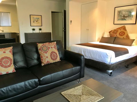 Adelaide DressCircle Apartments - Archer Street - Accommodation Rockhampton 6