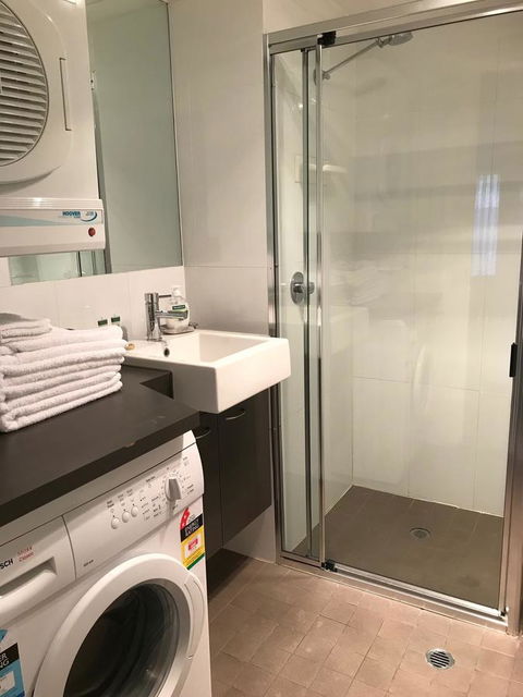 Adelaide DressCircle Apartments - Archer Street - Accommodation Rockhampton 3
