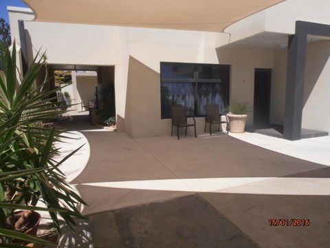 Atlantic West Beach Apartments - Accommodation Rockhampton 3