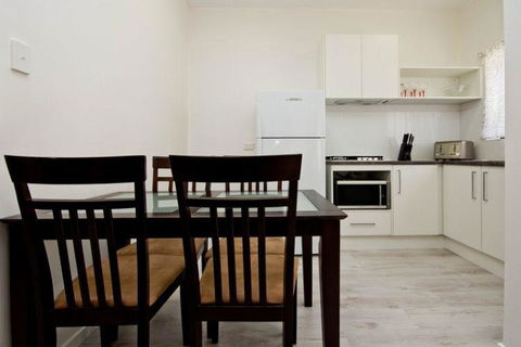 Atlantic West Beach Apartments - Accommodation Rockhampton 14