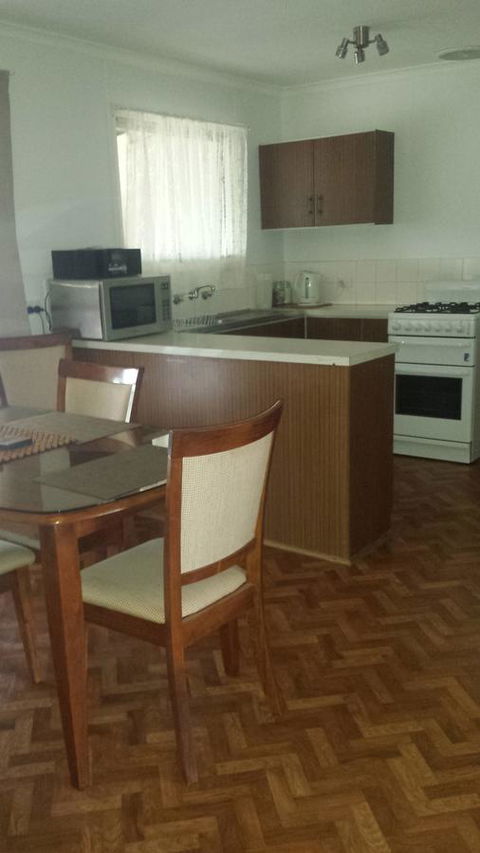 The Quorn-er House - Accommodation Rockhampton 12