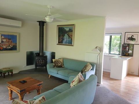 Amy\'s House Bed & Breakfast - Accommodation Rockhampton 25
