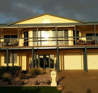 Beachside Escape on The Esplanade - Accommodation Rockhampton