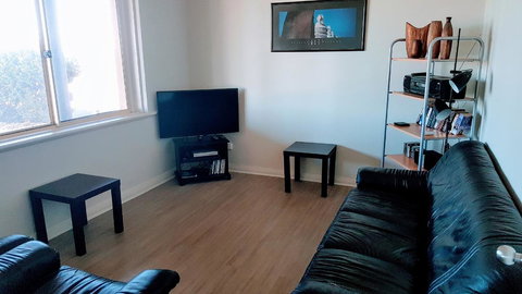 Beachside Escape On The Esplanade - Accommodation Rockhampton 6