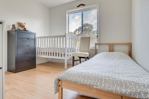 The Island House - Accommodation Rockhampton 4
