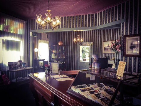 Ten Dollar Town Motel - Accommodation Rockhampton 12