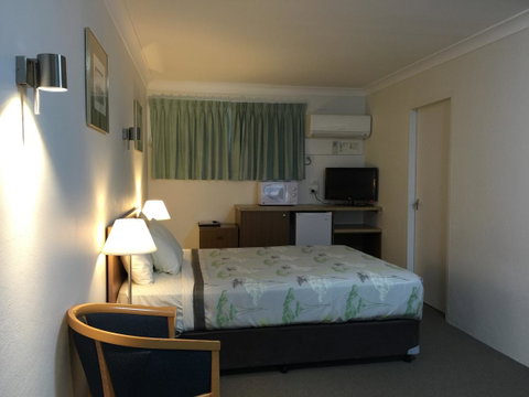 Ten Dollar Town Motel - Accommodation Rockhampton 30