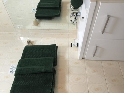 Ten Dollar Town Motel - Accommodation Rockhampton 8