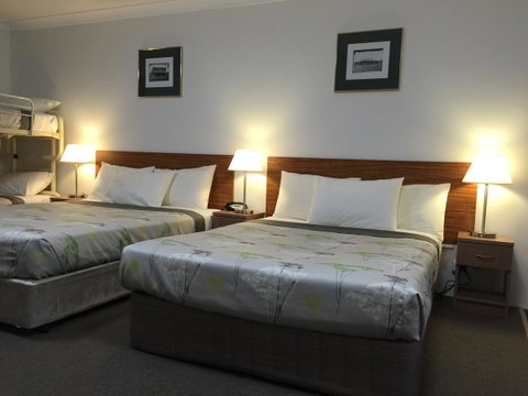 Ten Dollar Town Motel - Accommodation Rockhampton 7