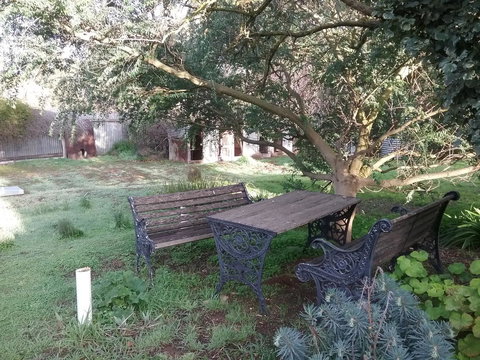 The Pig And Whistle - Accommodation Rockhampton 32