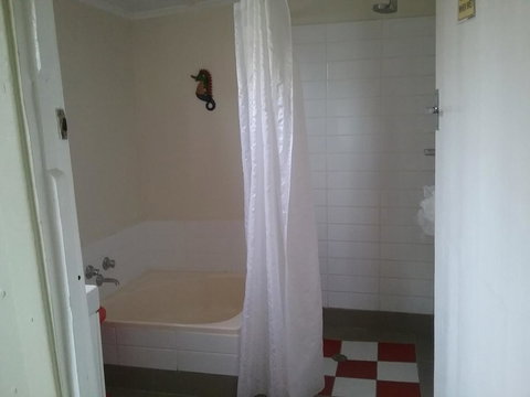 The Pig And Whistle - Accommodation Rockhampton 34