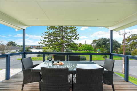 'Hope House' - Encounter Bay - Accommodation Rockhampton 24