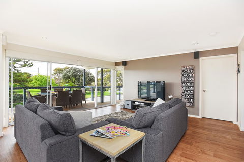 'Hope House' - Encounter Bay - Accommodation Rockhampton 6