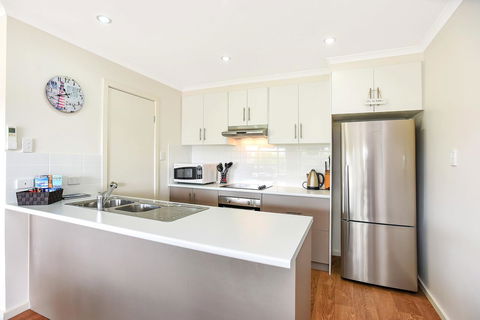 'Hope House' - Encounter Bay - Accommodation Rockhampton 2