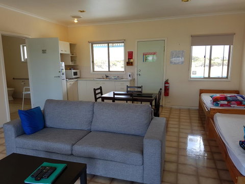 Marion Bay Holiday Villas - Accommodation Rockhampton 12