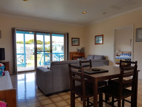Marion Bay Holiday Villas - Accommodation Rockhampton 15