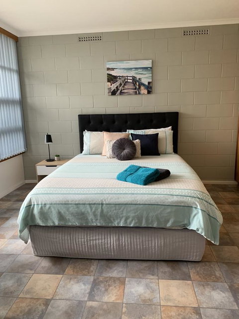 Longbeach Apartments - Accommodation Rockhampton 3