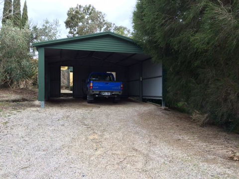 Vineyard Cottage BnB - Accommodation Rockhampton 13