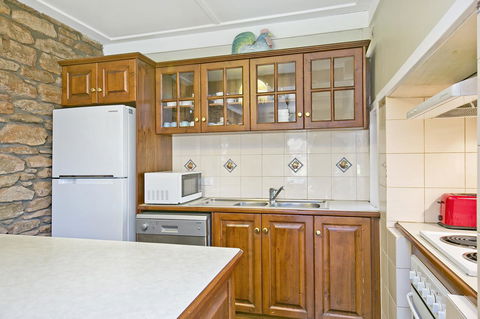 Vineyard Cottage BnB - Accommodation Rockhampton 5