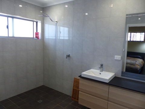 Great Northern Lodge - Accommodation Rockhampton 30