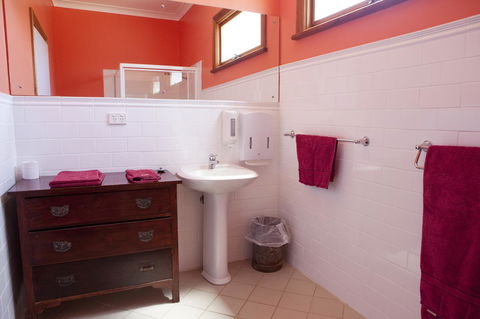 The Fruiterer's - Accommodation Rockhampton 13