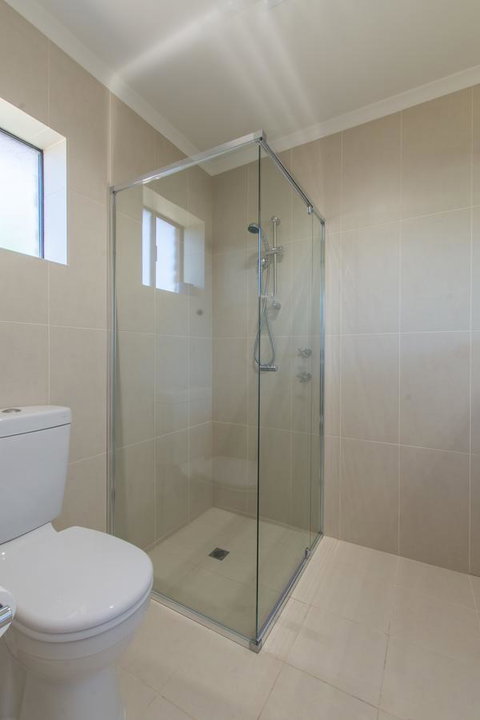 Mick O\'Sheas - Accommodation Rockhampton 23