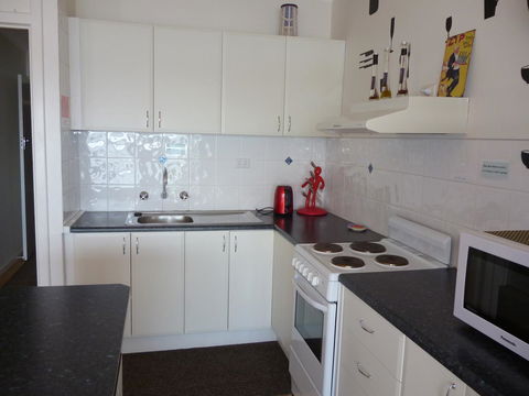 Seascape - Accommodation Rockhampton 11