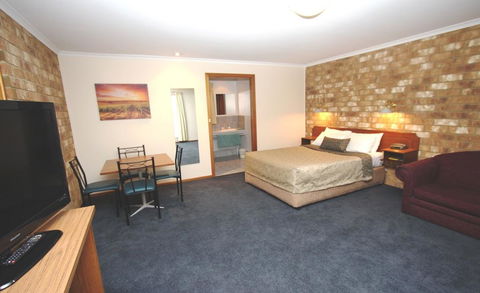 Clare Central - Accommodation Rockhampton 24