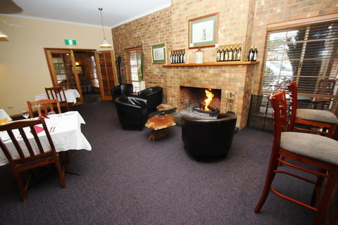 Clare Central - Accommodation Rockhampton 25