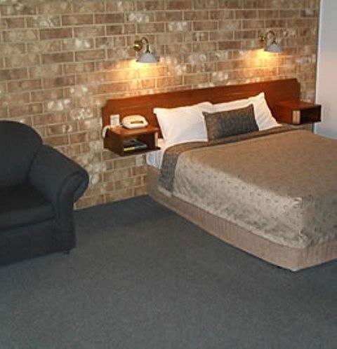 Clare Central - Accommodation Rockhampton 21