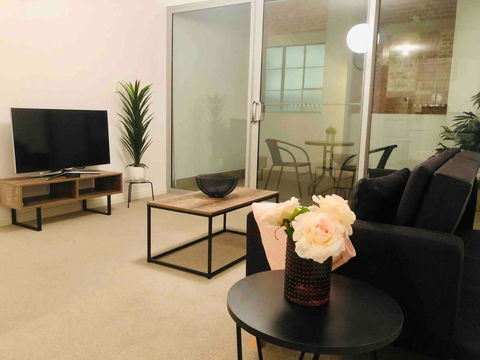 Project BNB On Waymouth - Accommodation Rockhampton 10